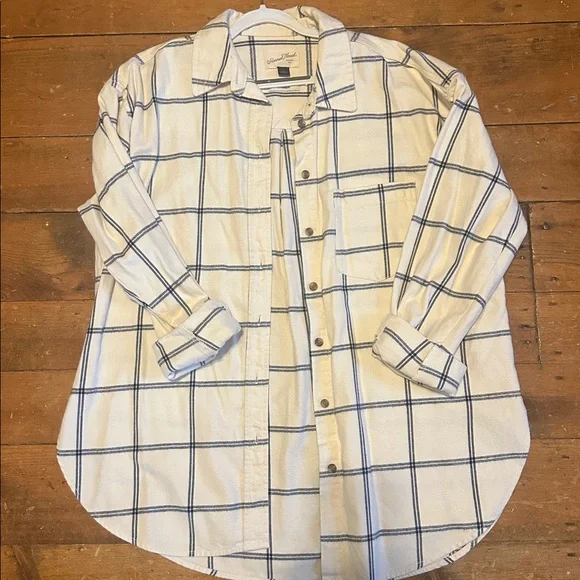 Universal Thread Cream and blue oversized flannel size S - Picture 1 of 2